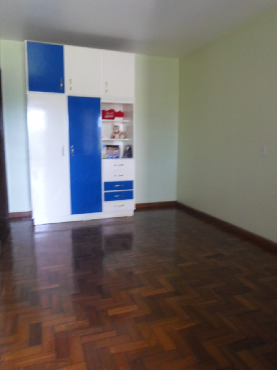 Gallery 01