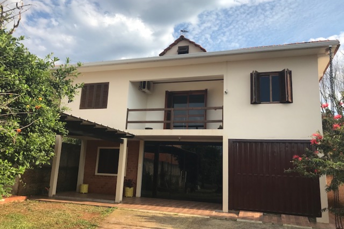Casa dois pisos - B. Timbaúva