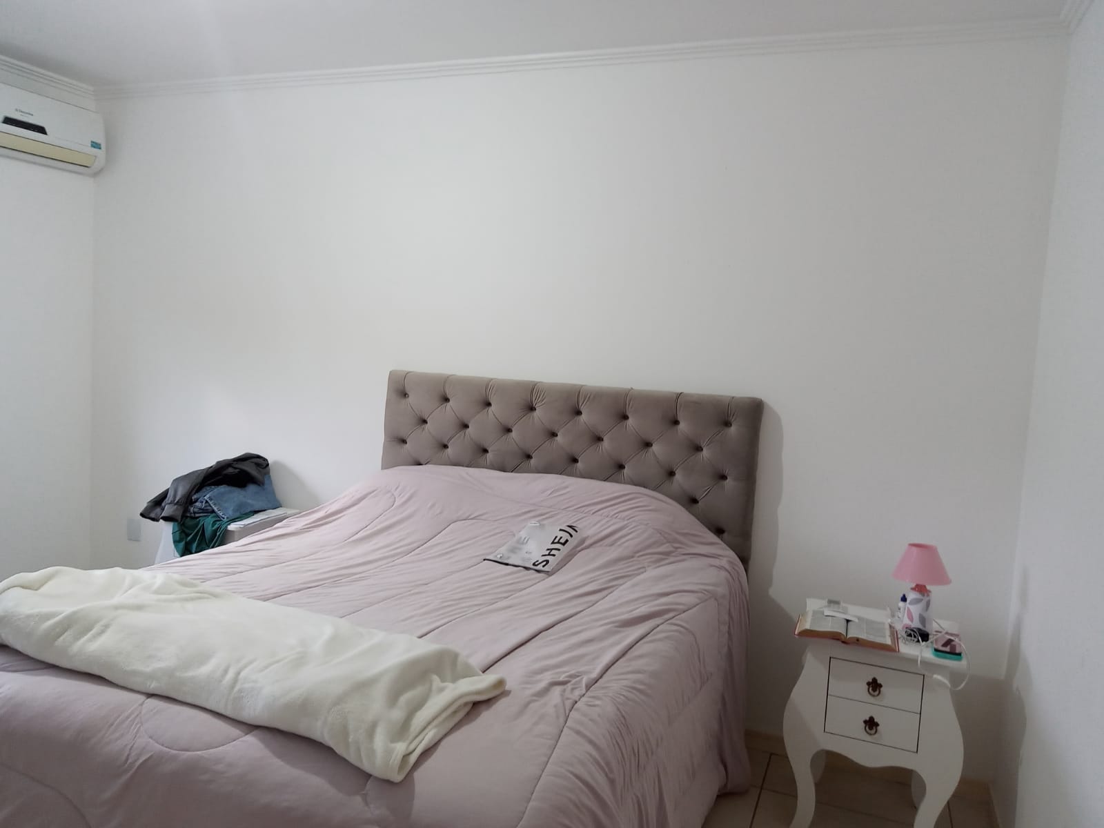 Gallery 01