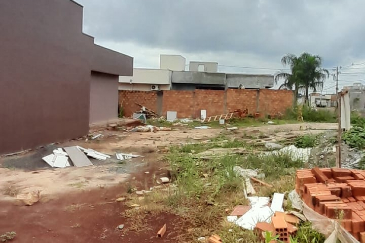 TERRENO  -  LOTEAMENTO MONTESE