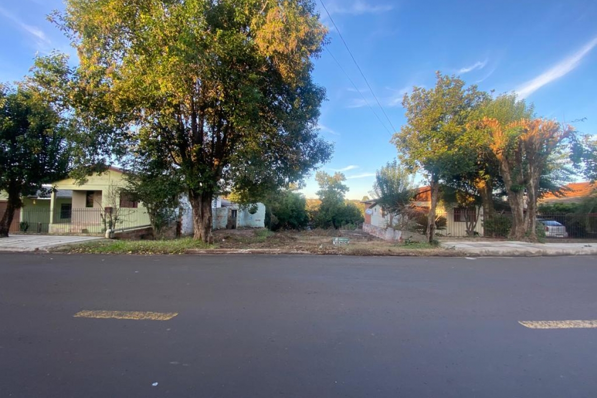 Terreno - Av Asfaltada