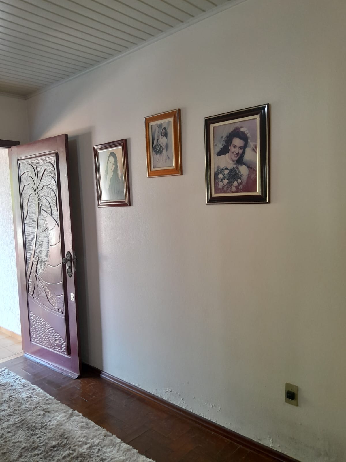 Gallery 01