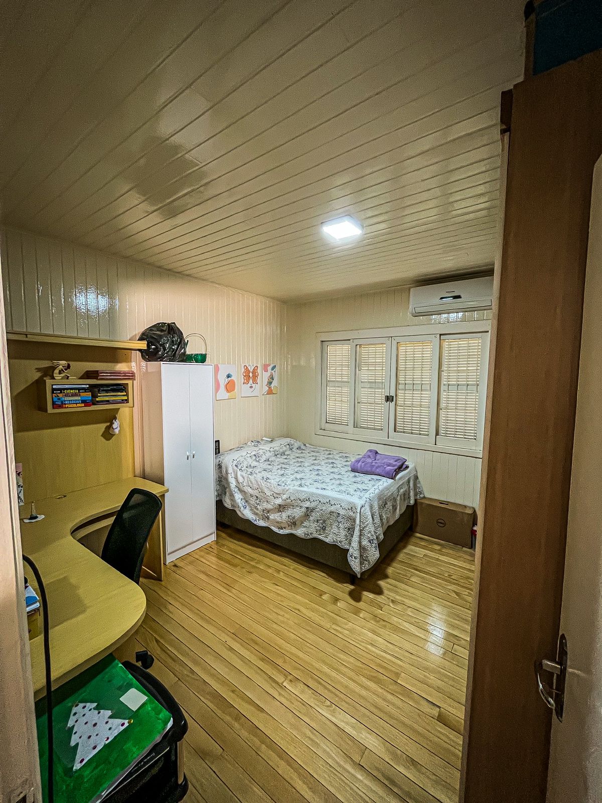 Gallery 01