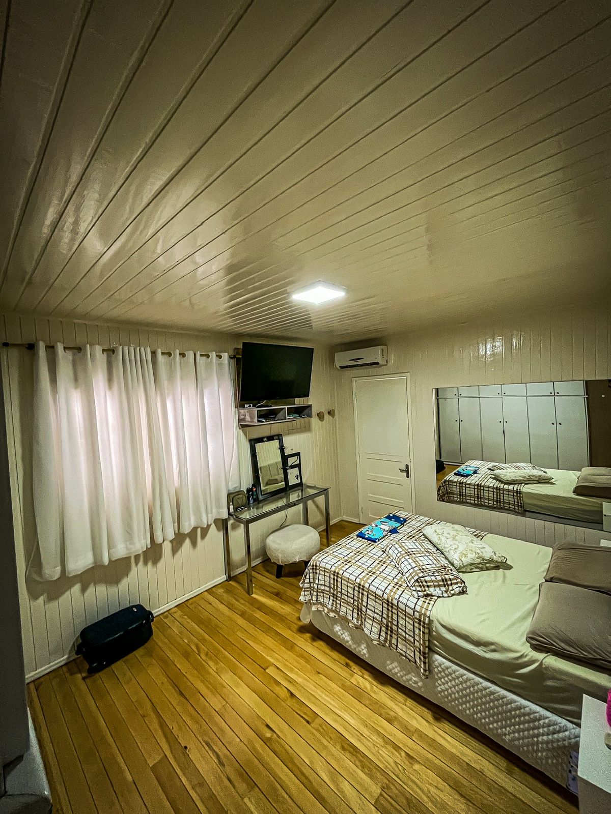 Gallery 01