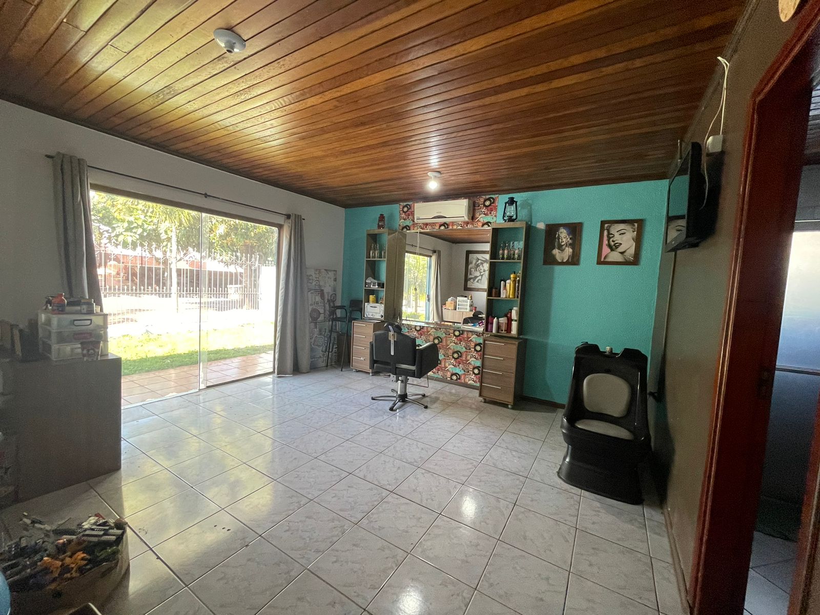 Gallery 01