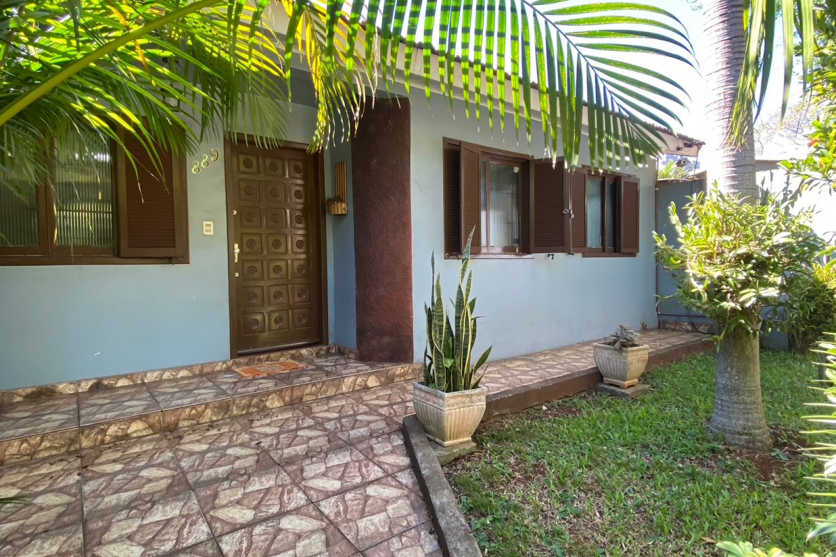 Casa Alvenaria - B. Flores