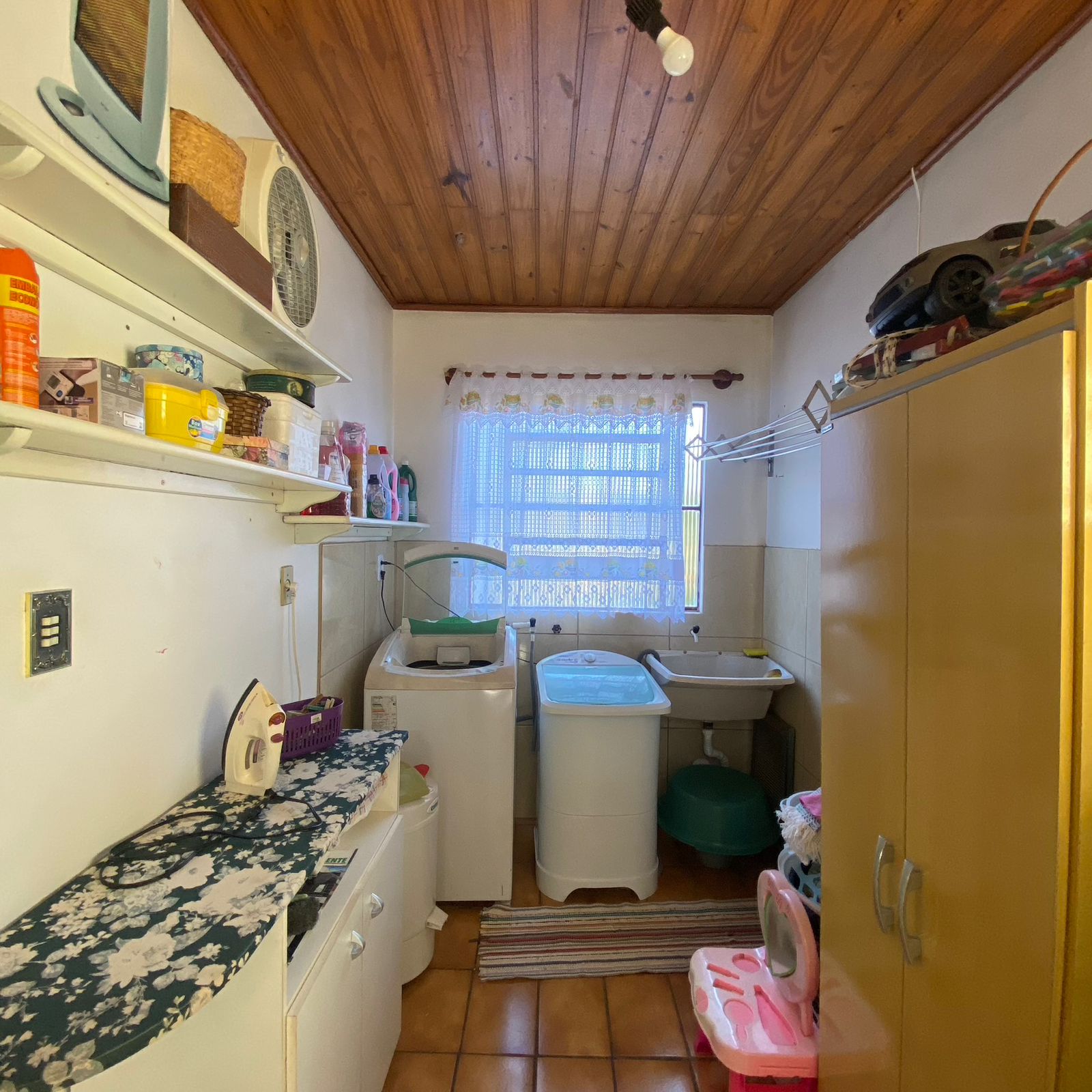Gallery 01