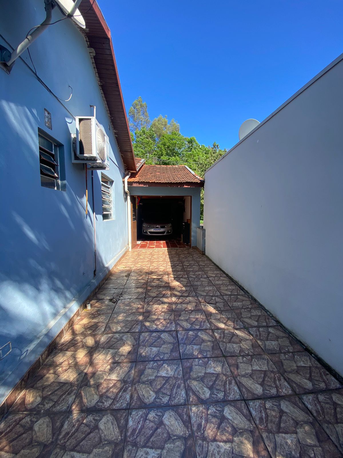 Gallery 01
