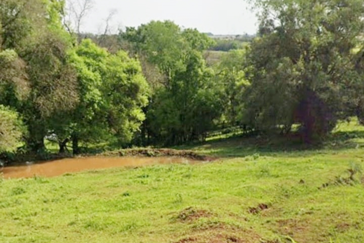 02 ÁREAS DE TERRA PARA VENDA