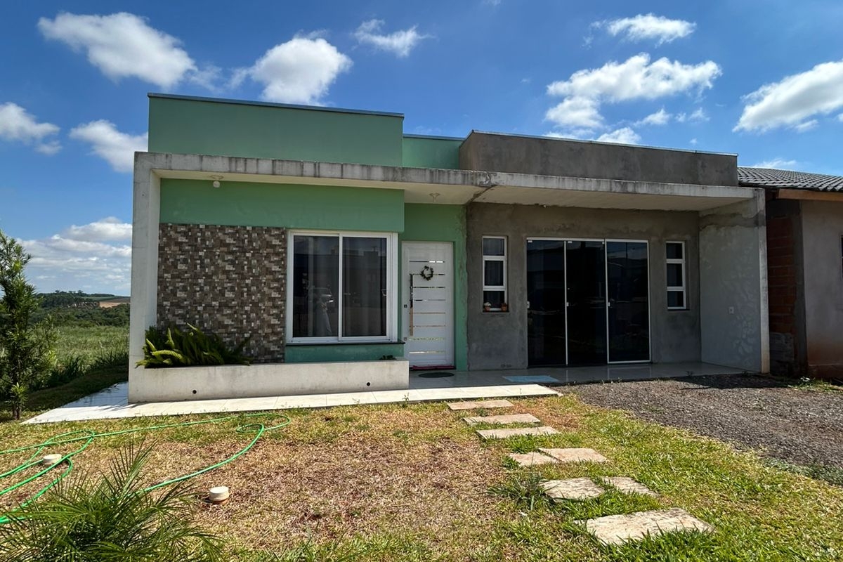 Casa - Bairro Guia Lopes