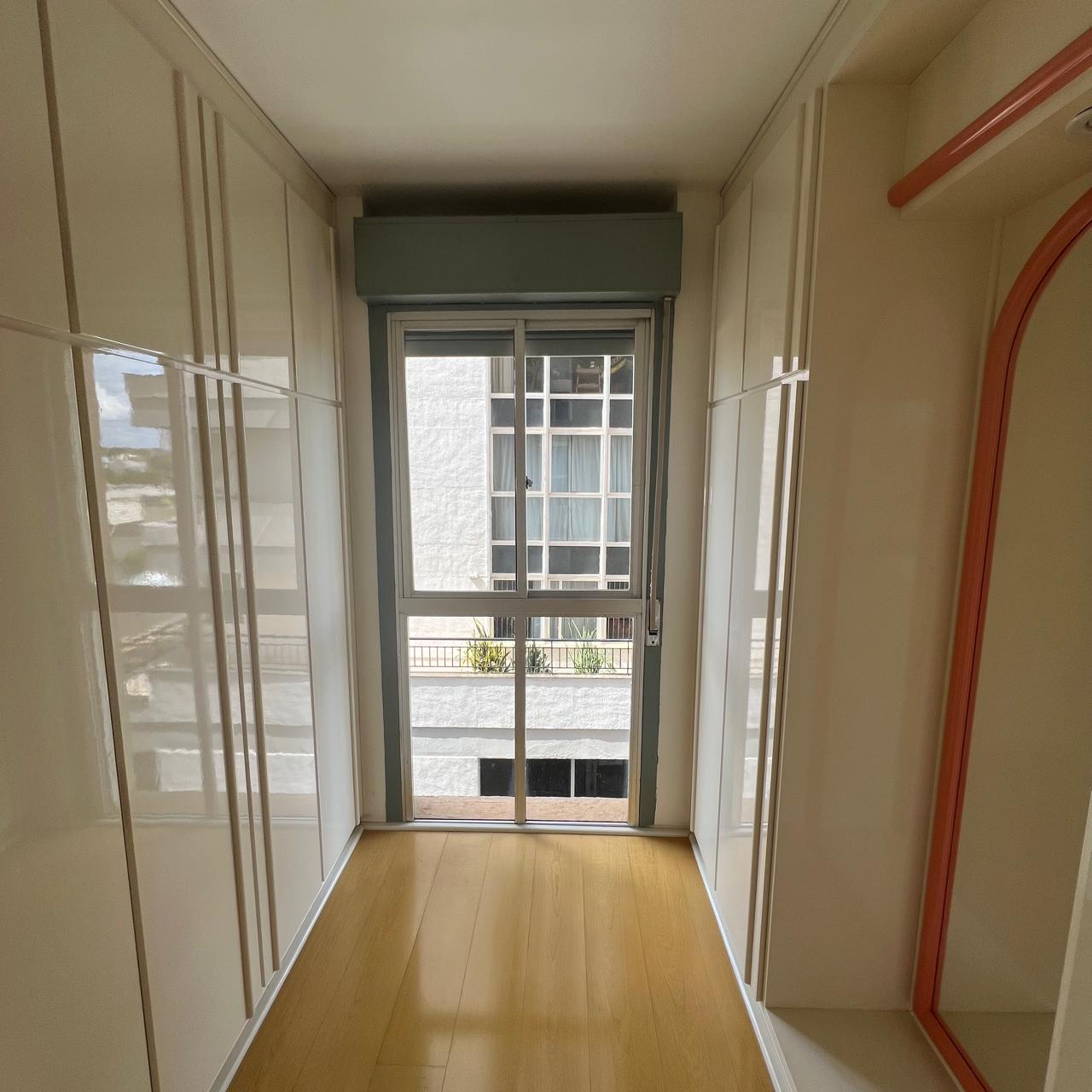 Gallery 01