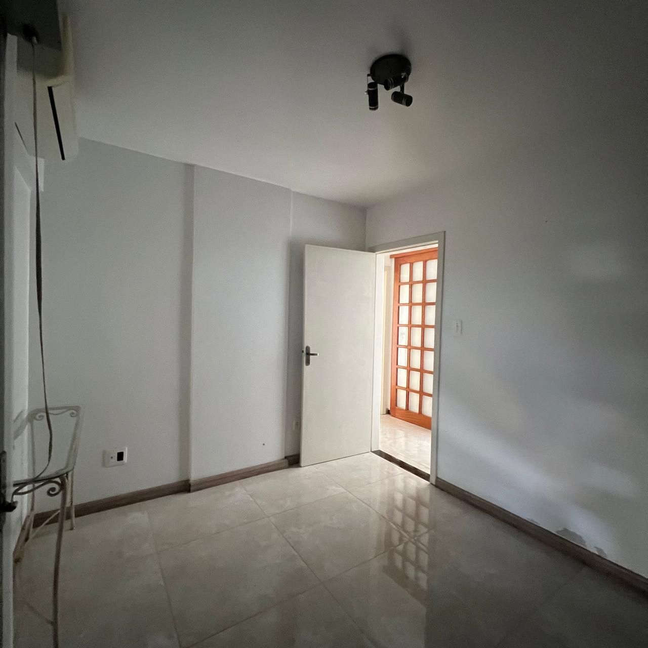 Gallery 01