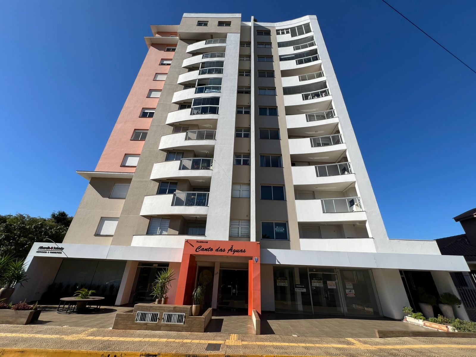 VENDA- APARTAMENTO CANTO DAS ÁGUAS