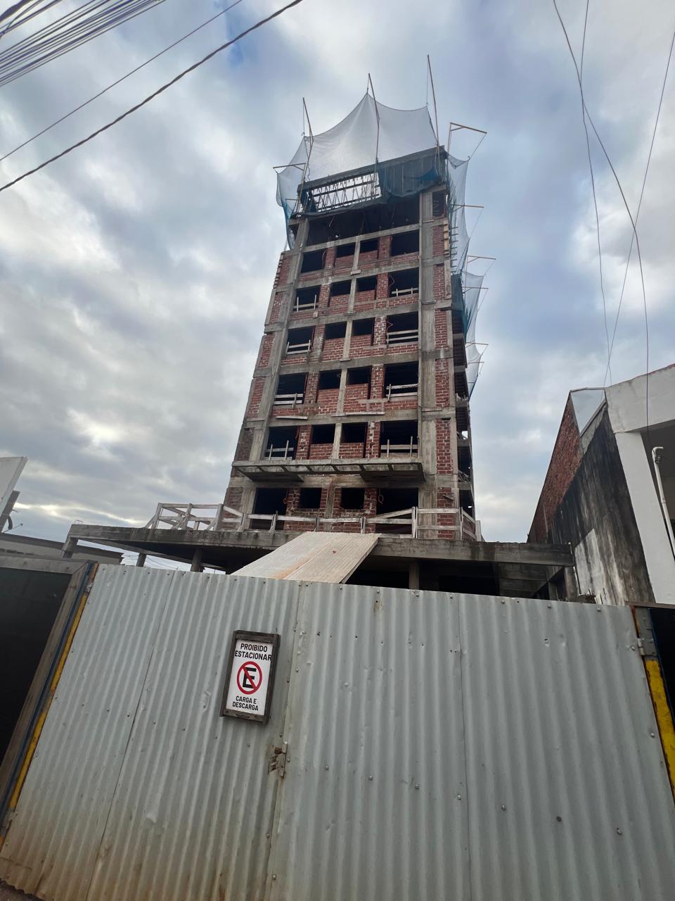 Apartamento na Planta - Centro