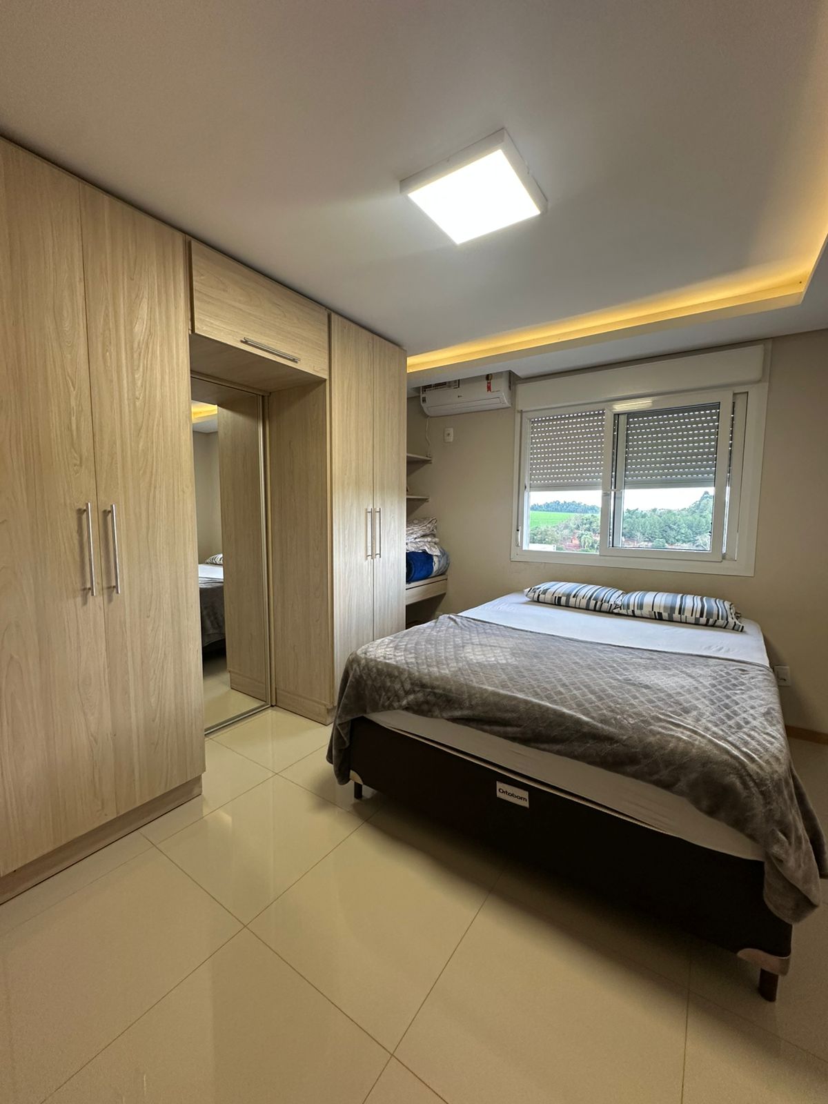 Gallery 01
