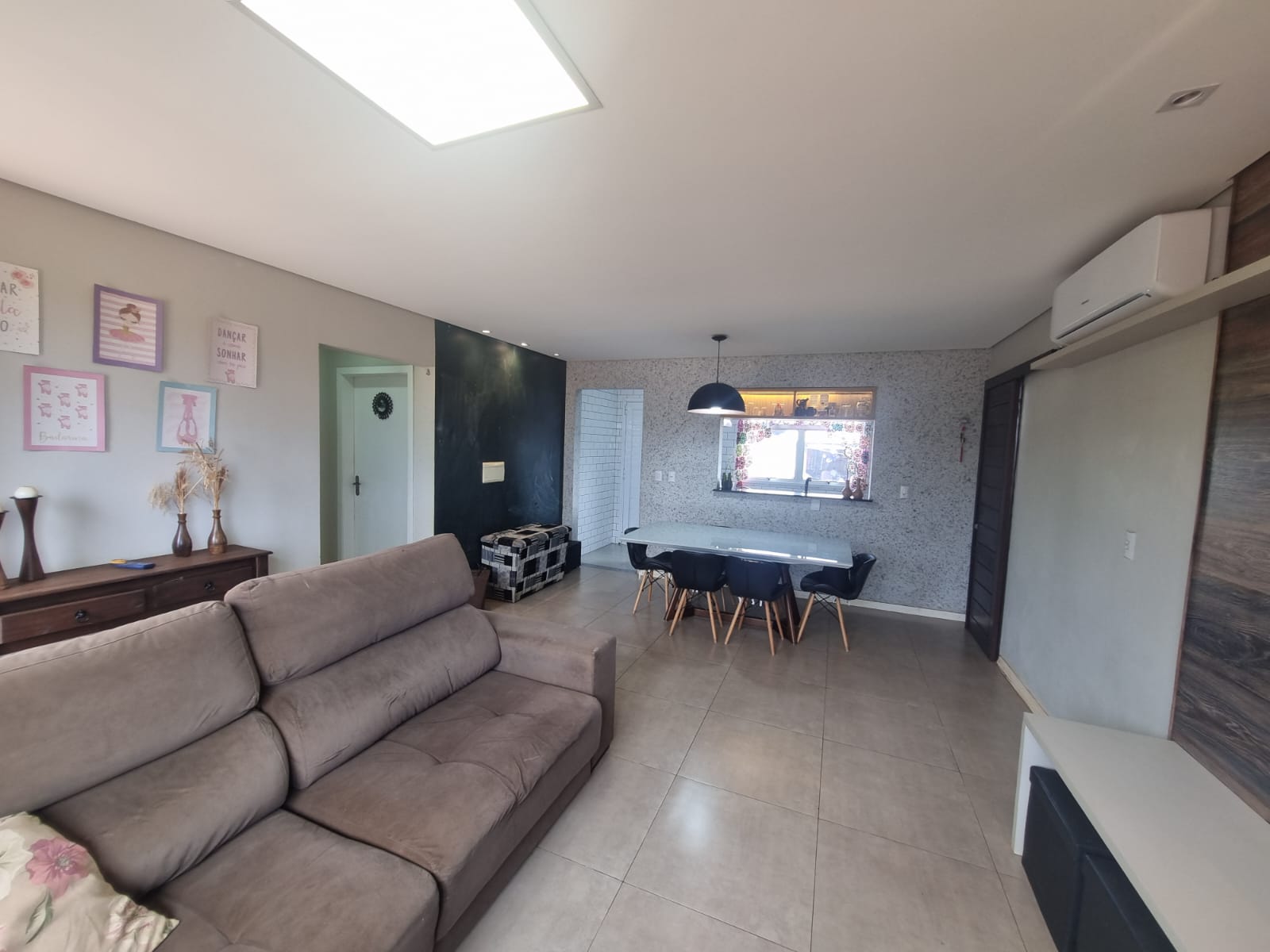 Gallery 01