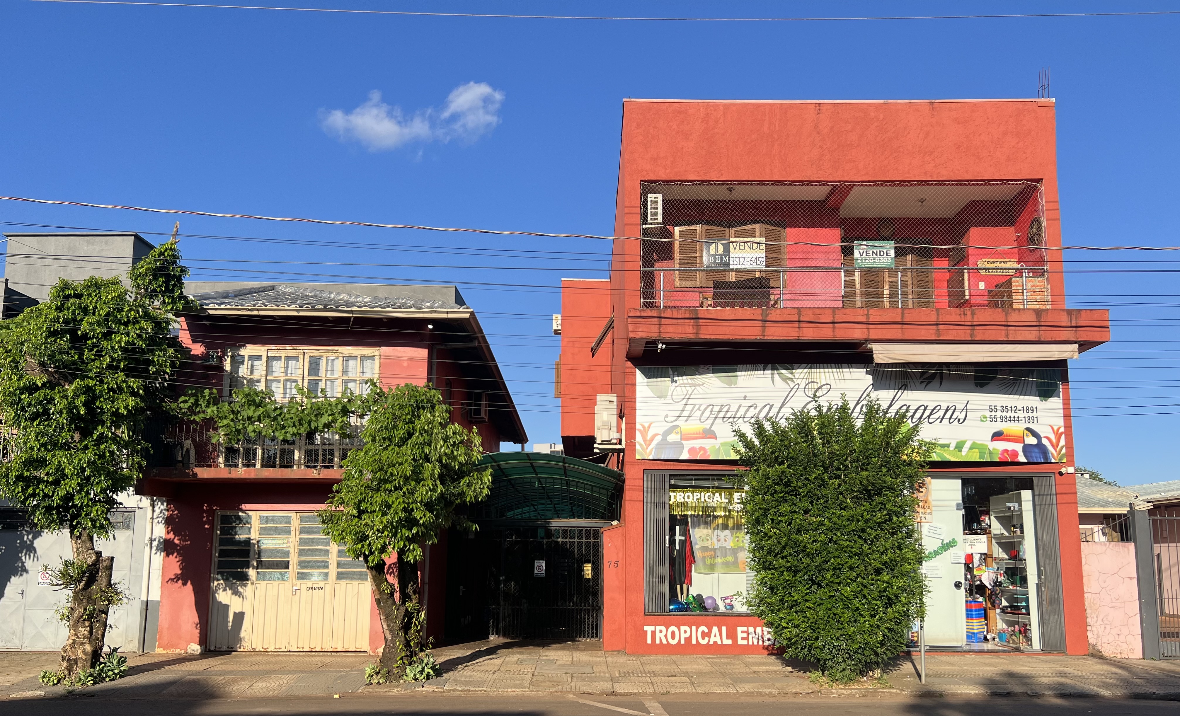 Prédio Comercial e Residencial