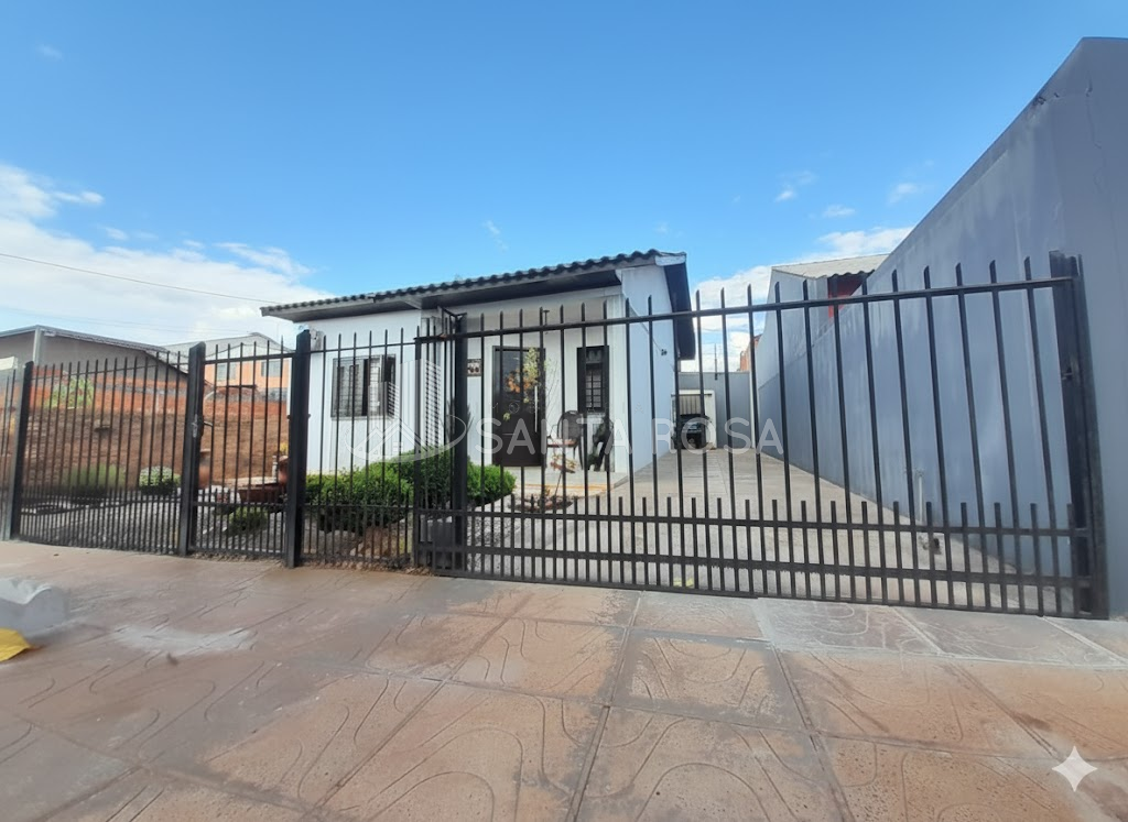 CASA COM DOIS DORMITÓRIOS EM CRUZEIRO