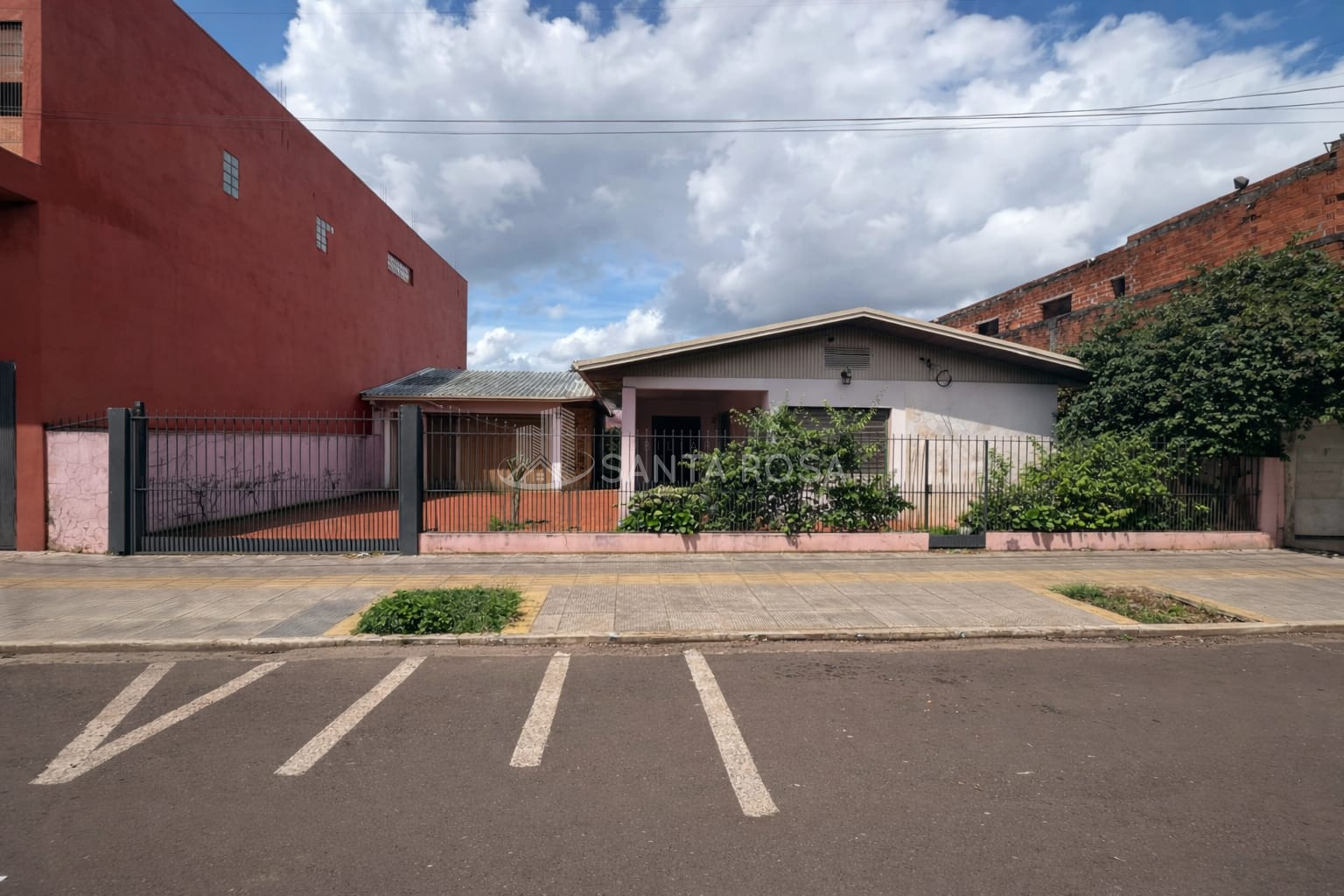 Casa Comercial - Centro