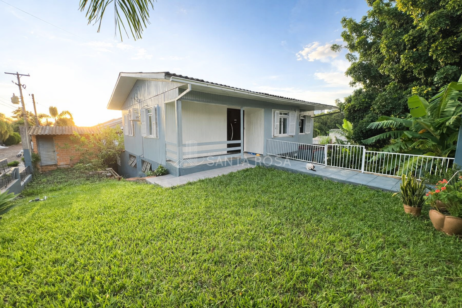 CASA DE ESQUINA 05 DORMITÓRIOS BAIRRO SÃO FRANCISCO