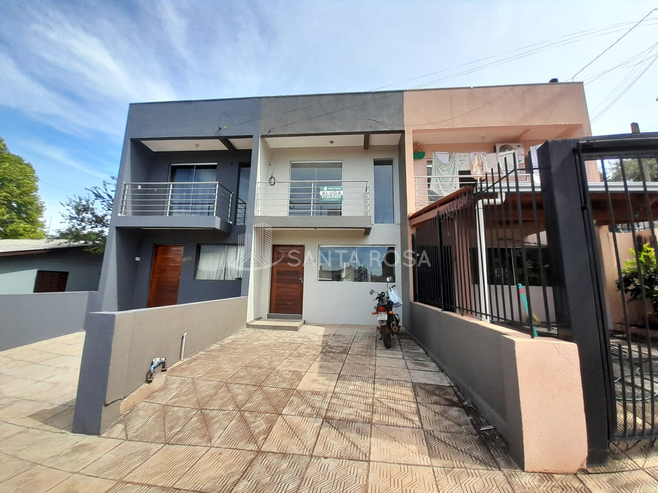 SOBRADO - 02 DORMITÓRIOS