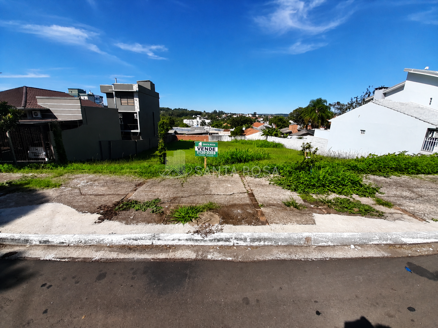 TERRENO NO CENTRO